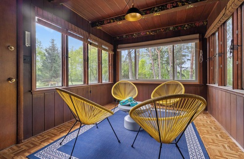 Wausau Cottage | Game Room, Yard Games, and Bunks by Wisconsin River