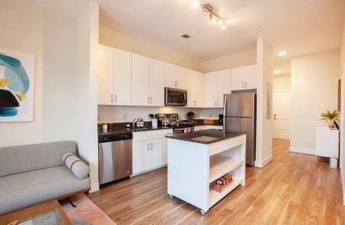 Old Town West Apartment | Garage Parking - A Cozy and Stylish Suite Xcape