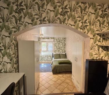 Les Gondoles Apartment | Garden studio with 3 beds and a sofa bed near Paris