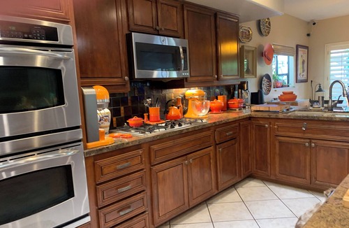 Cathedral City House | Gated, huge 2700 sq ft 3-bedroom 2.5 bath house with pool, spa, Pets welcome.