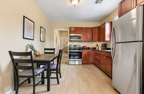 Gentilly Terrace House | Gentilly Gem Lotus Unit