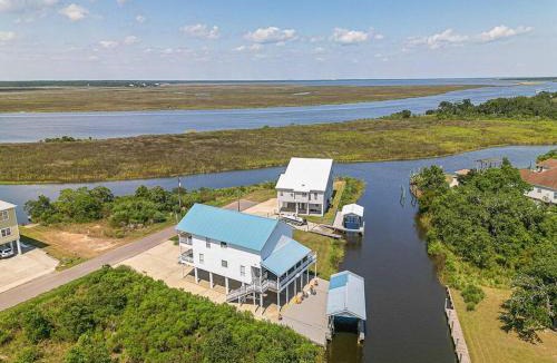 Shoreline Park House | Getting Nauti at the Bay