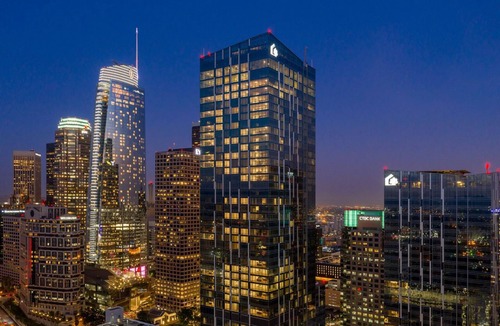 Downtown Los Angeles Apartment | Glass Loft Skyline Views + Terrace