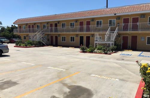 Glendora Hotel | Glendora Motel