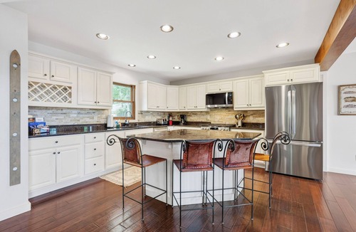 Clam Lake House | Gliemwood II at Clam Lake | 5BR Lakefront Retreat