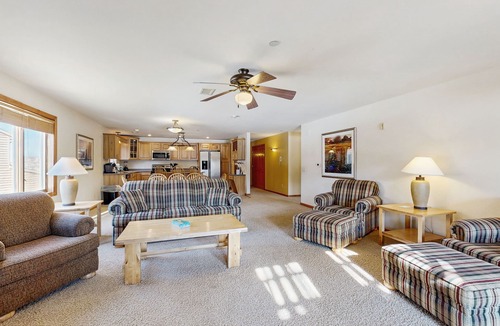 Arkdale Condo | Golf Course View Condo, w/Jetted Tub, Fireplace, Shared Pool & Hot tub