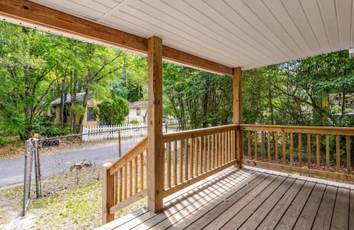 Mobile House | Gorgeous 3-bedroom house with AC in delightful Mobile