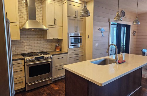 Osage House | Gorgeous lake front home on Straight Lake with panoramic views!