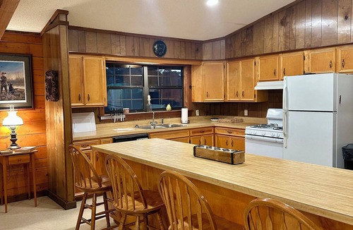 Lafayette County Cabin | Gorgeous private getaway