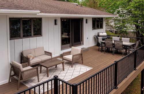 Breezy Point House | Gorgeous Waterfront Retreat