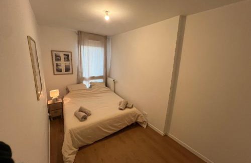 Villemomble Apartment | Grand appartement lumineux avec terrasse 3 chambres proche Paris