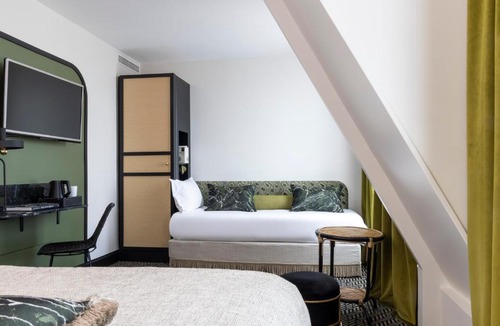 Batignolles Hotel | Grand Hôtel Chicago