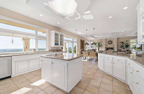 Fallbrook House | Grand Pacifico - Breathtaking views -Infinity Pool - Wineries - Golf - Beaches