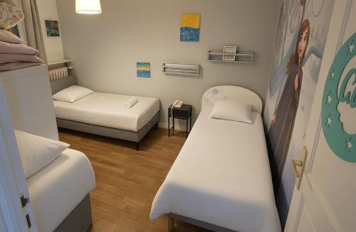 Fosses Apartment | Grande maison familiale avec suite parentale Proche Paris aéroport CDG et Parc Astérix