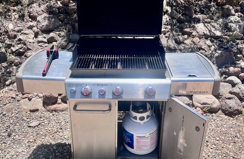 Iron Springs House | Granite Mountain Cottage: An Oasis 15m to Downtown