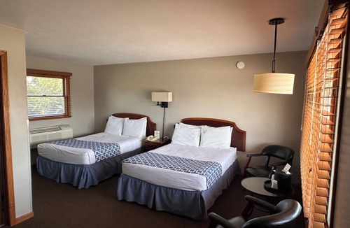 Galena Hotel | Grant Hills Motel