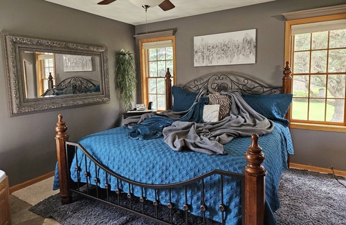 Butte Des Morts House | GREENVILLE, WI - 3 BR, 2 Full Bath -- Great for Hosting