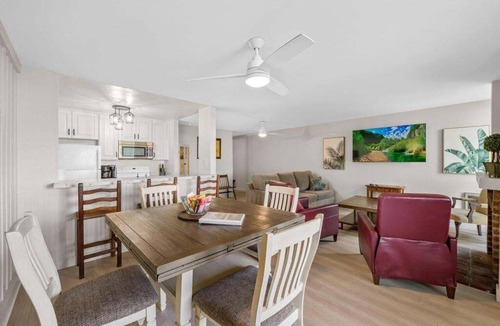 Townsite Condo | Ground floor condo with grassy area, quick Beach Access, G33 North Coast Village