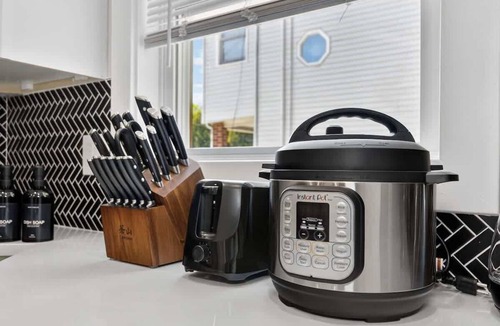 Somerville Apartment | Ground Floor LUX | Yard Parking BBQ Game | Near T