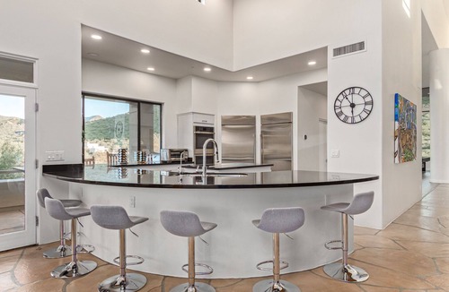 Pinnacle Peak Heights House | Group Retreat with Indoor Basketball, Stunning Views, Pool & Putting Green
