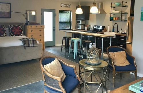 Playa Del Rey Cottage | Guesthouse with pool in the beautiful beach town of Los Angeles, Playa del Rey