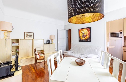 Auteuil Apartment | GuestReady - Cosy retreat in the 16th Arr.