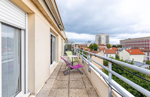 Bois-Colombes Apartment | GuestReady - Tranquil Getaway with Terrace for 5