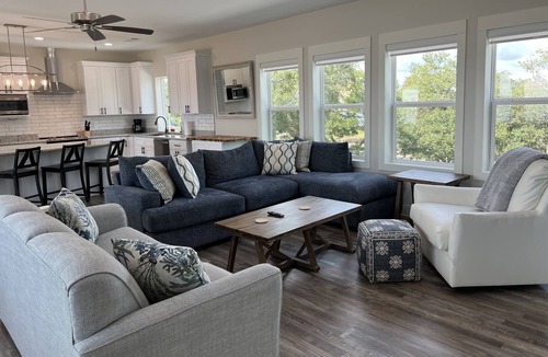 Ocean Springs House | Gulf Coast Getaway! Ocean Springs - NEW BEACHFRONT HOUSE!