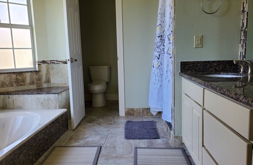 Diamondhead House | GULF COAST LODGINGS.