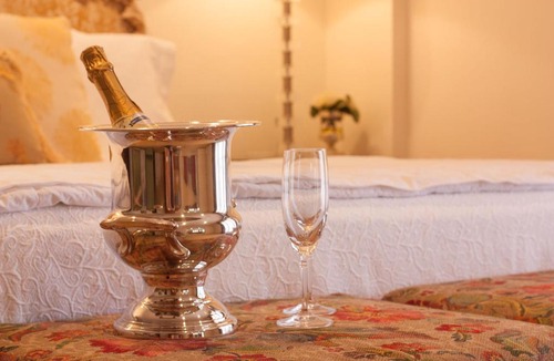 Gulf Hills Hotel | Gulf Hills Hotel & Retreat on the Water
