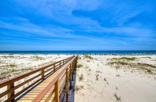 Fort Morgan House | Gulf View Condo near the Beach & Golf w Resort Pools Tennis & Gym