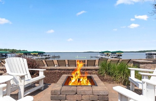 Nisswa Condo | Gull Lake Condo for Rent | Boat Rentals Available