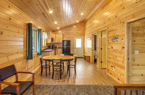 Puposky Cabin | Gull Lake Escape: Cabin w/Access to Dock, Beach