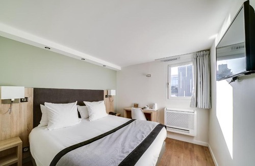 Quartier de la Boule - Champs-Pierreux Hotel | Hôtel l'Amandier