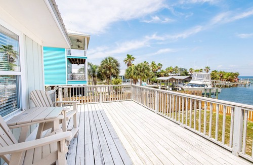Fort Morgan Pines House | Halito Oka | Gorgeous Bay Views | Beach Access