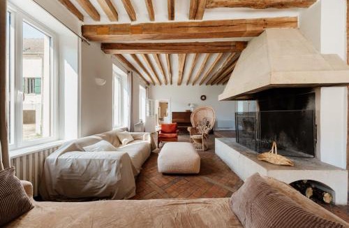 Le Plessis-Placy House | Harmony Homes Le Plessis-Placy - Near Disneyland Pool & Games Room