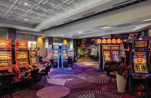 East Biloxi Resort | Harrah's Gulf Coast Hotel & Casino - A Caesars Rewards Destination