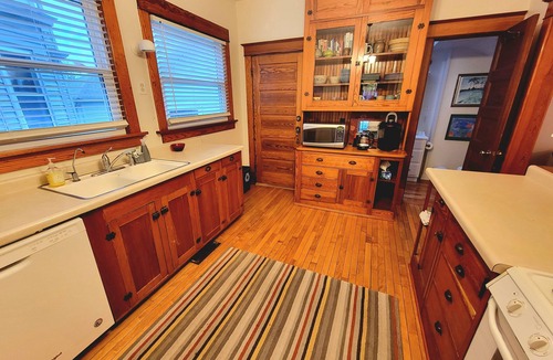 Kutzky Park House | Hart House/One Bed, 1 Ba, St Mary's Mayo Clinic from the Front Porch