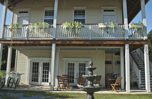 Rock Hall Hotel | Haven Point Inn and Gallery
