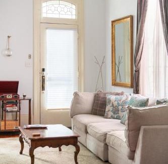 Faubourg Marigny Apartment | Hear Local Live Music From the Back Porch