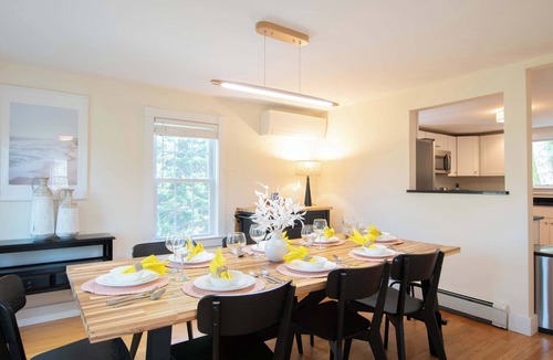 West Chatham House | Heated Plunge Pool, Game Barn, AC, 5 Min to Beach!