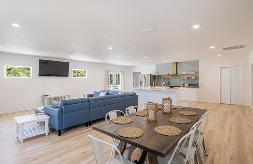 Waveland House | Heated Pool, Walk 2 Beach, 3 King Beds, Sand Volleyball, Firepit, Pet Friendly
