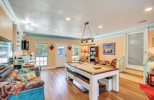 Old Town House | Heron House - Beach, Fishing Pier, Boat Launch
