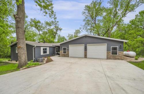 Spirit Lake House | Hidden Creek Lake Haven off East Lake Okoboji