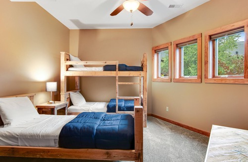 Eagle River Condo | High-end Duck Lake condo with chef’s kitchen, washer/dryer, & firepit
