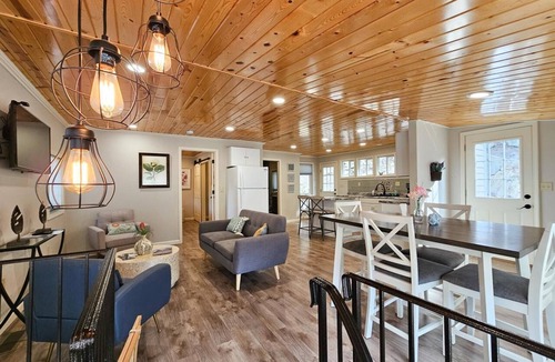 Hill City House | Hill house 2 bedroom, 2 bath house. Walk to downtown Hill City, SD