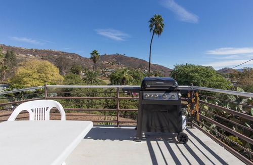 Santee Apartment | Hilltop Efficiency Apartment and Patio with Panoramic View