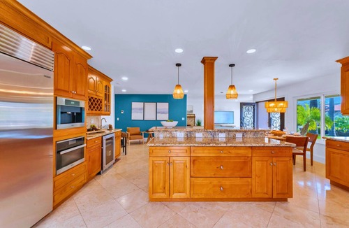 Allied Gardens House | Hilltop | Pool, Fire Pit, King Bed & Views!