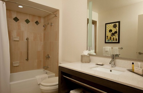 Downtown Palm Springs Resort | Hilton Palm Springs Resort