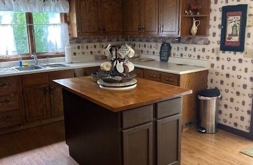 Sturgis House | Historic 1937 Charming Home in Sturigs